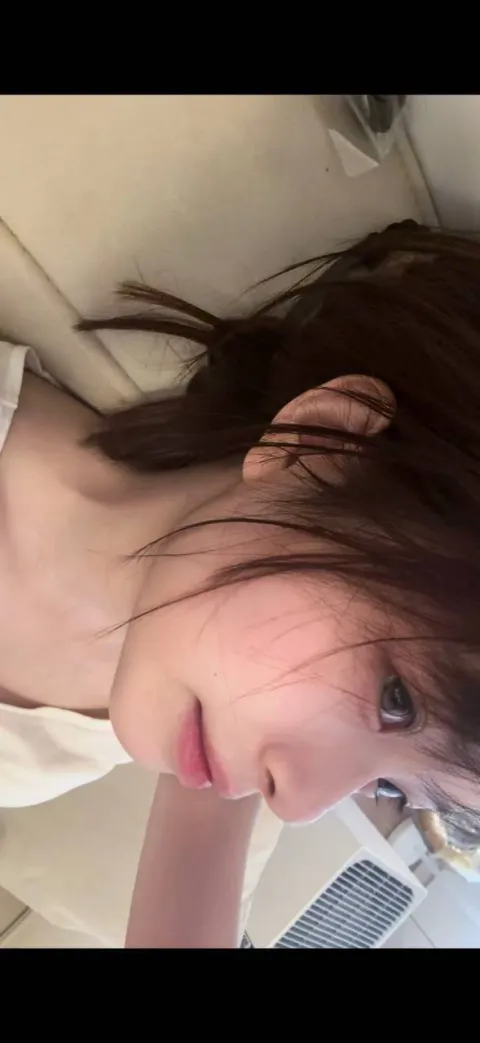E821