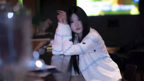 E871