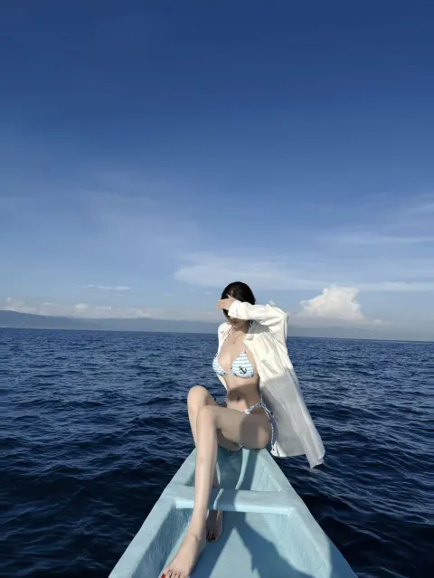 E874