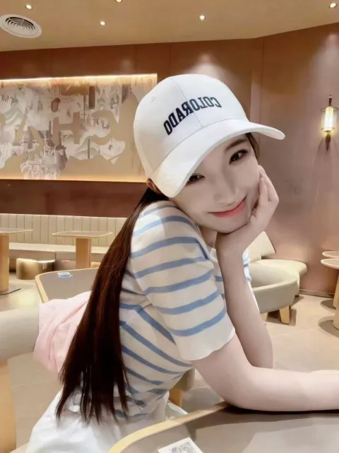 E875