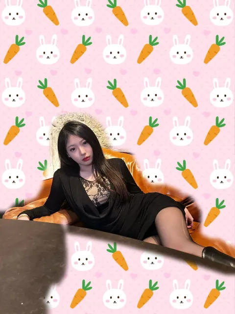 F033