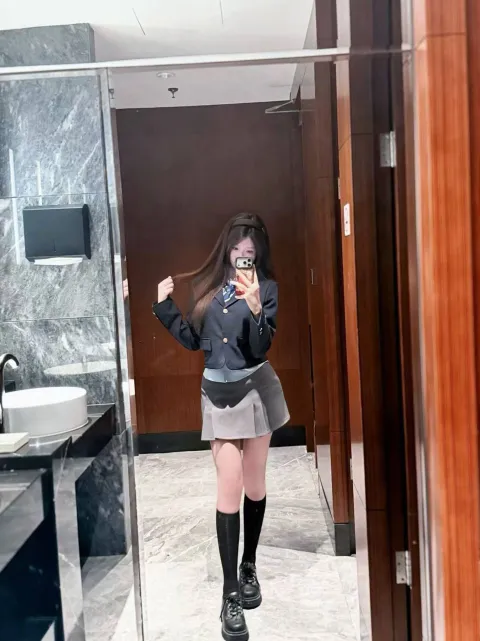 F046