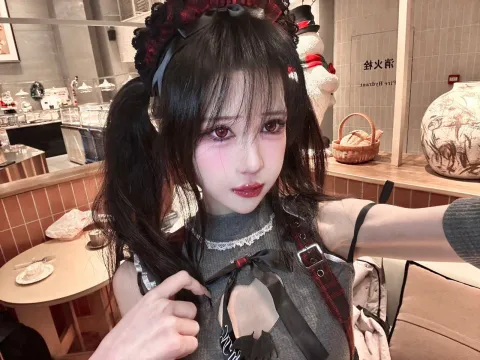 F183