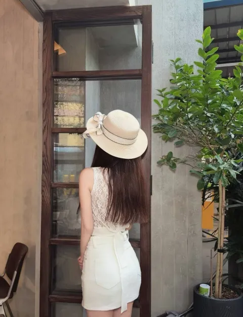 F281