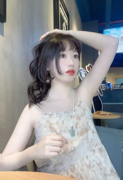 F557