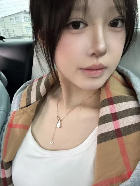 F585