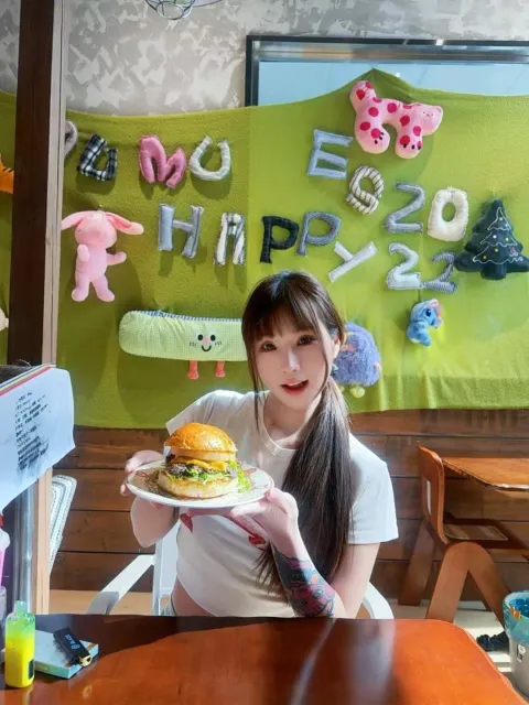 F621