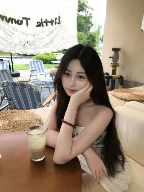 F764