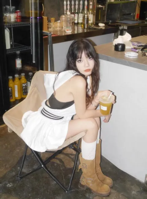 F939