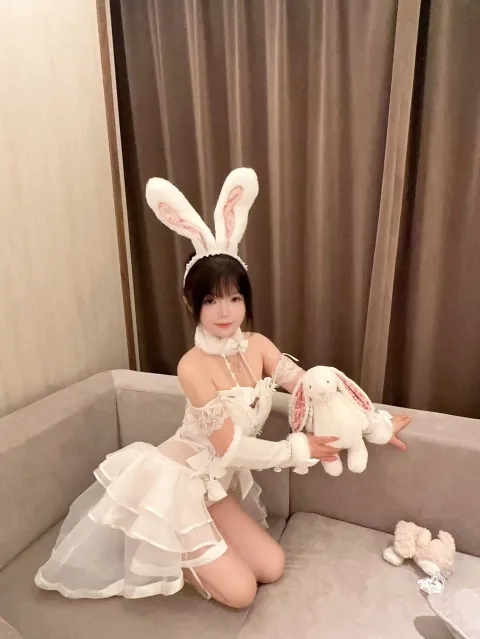 G087