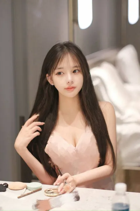 G977