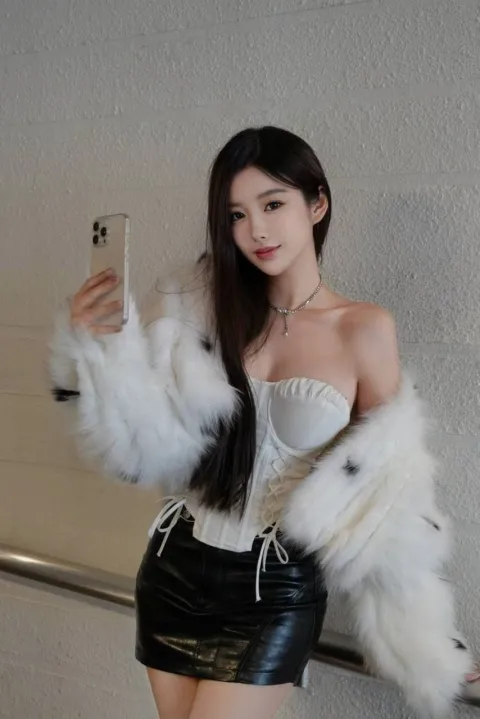 G993