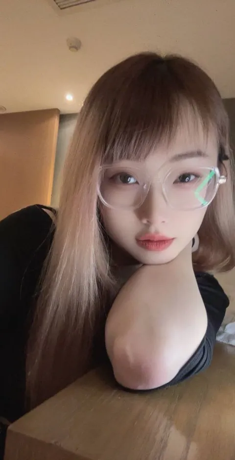 H404