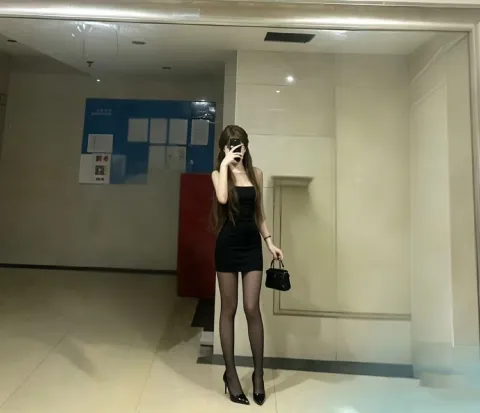 H699