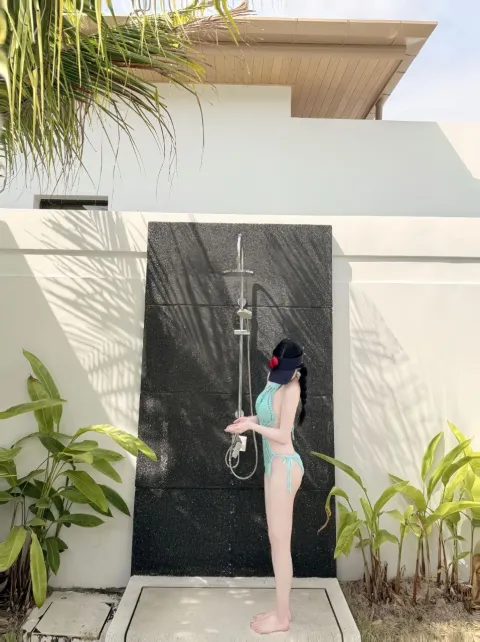 J023