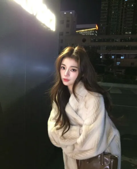 J025