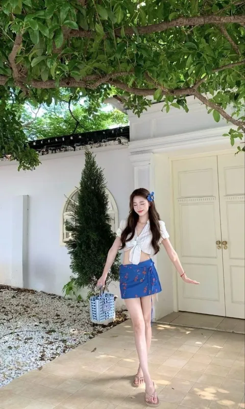 J025