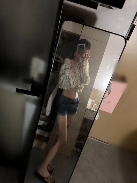 J143