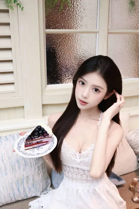 J313