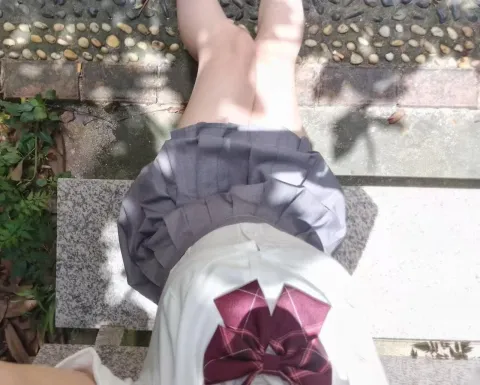 J369