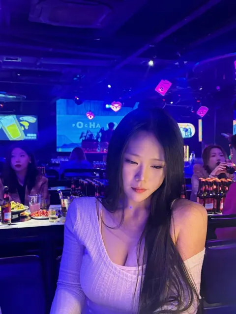 J409