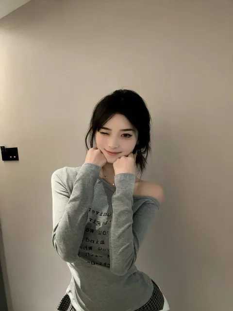 J562
