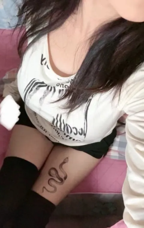 J565