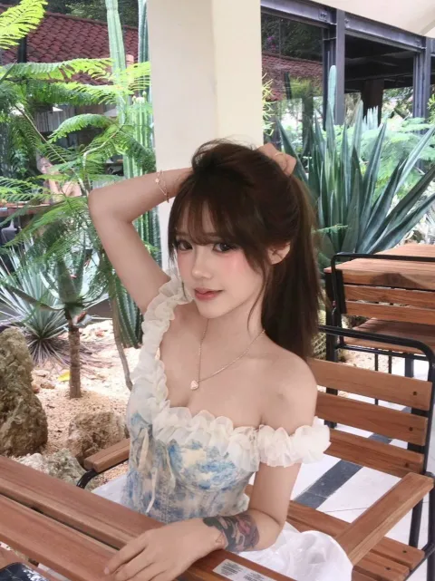 J566