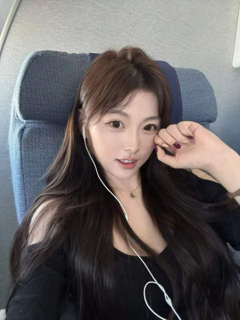 J693