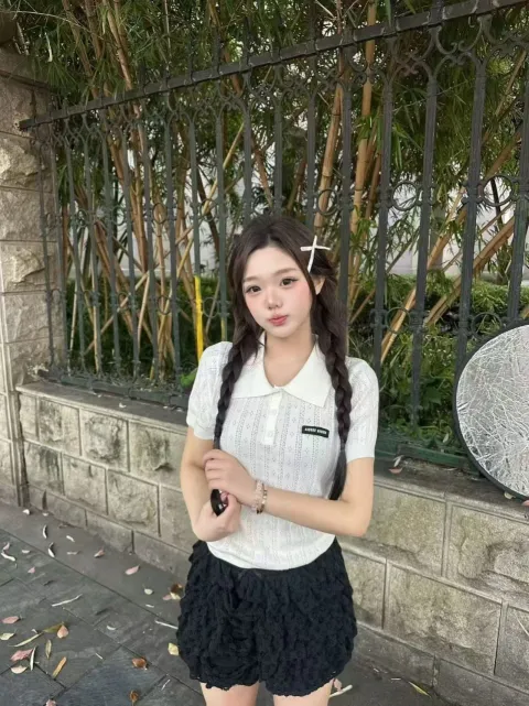 J714