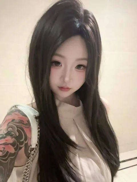 J746