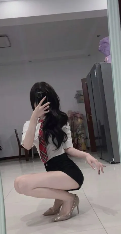 J798