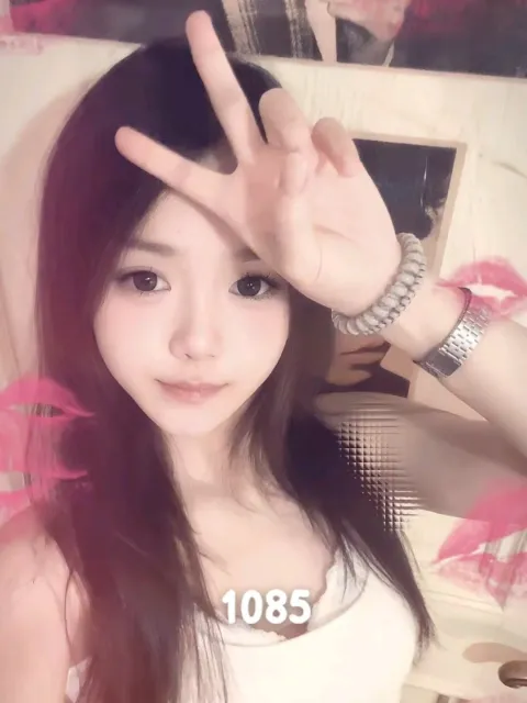 J808