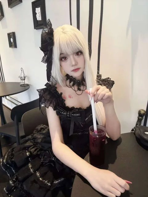 J814
