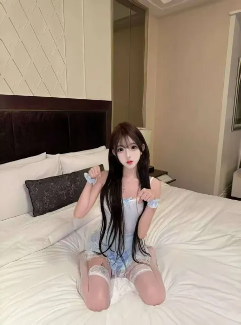 J817
