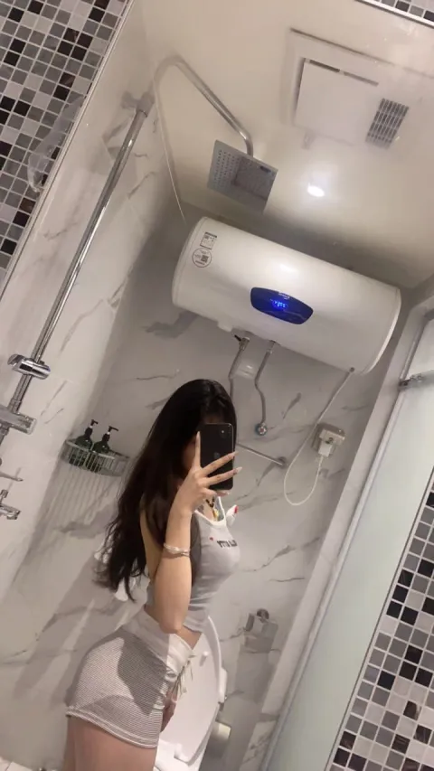 J834