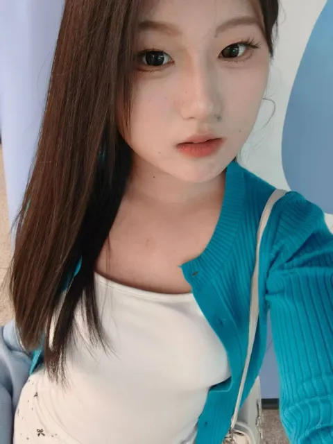 J859