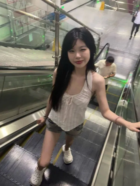 J897